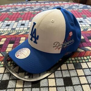 Mitchell And Ness Los Angeles Dodgers Pro‎ White Embroidered Logo Snapback Hat